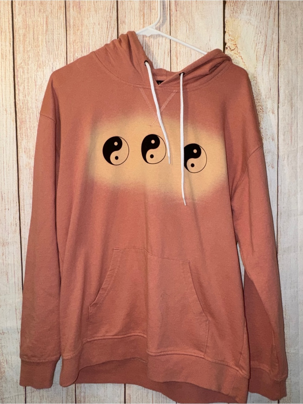 Empyre Rust Peach Yin Yang Graphic Hoodie, vintage men’s M